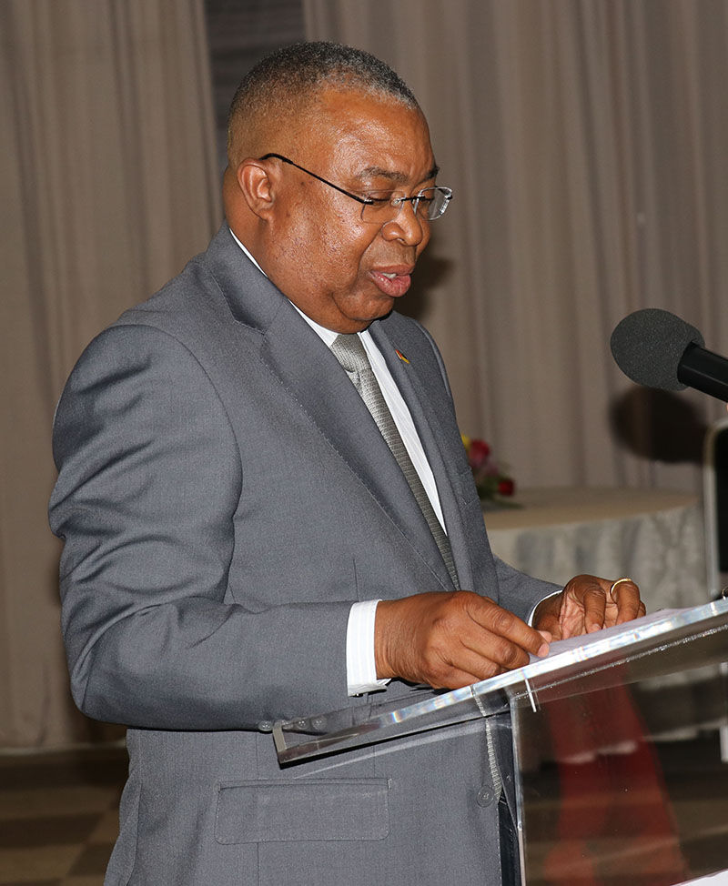 ARECOM PAULO AUADE GOVERNADOR DE TETE