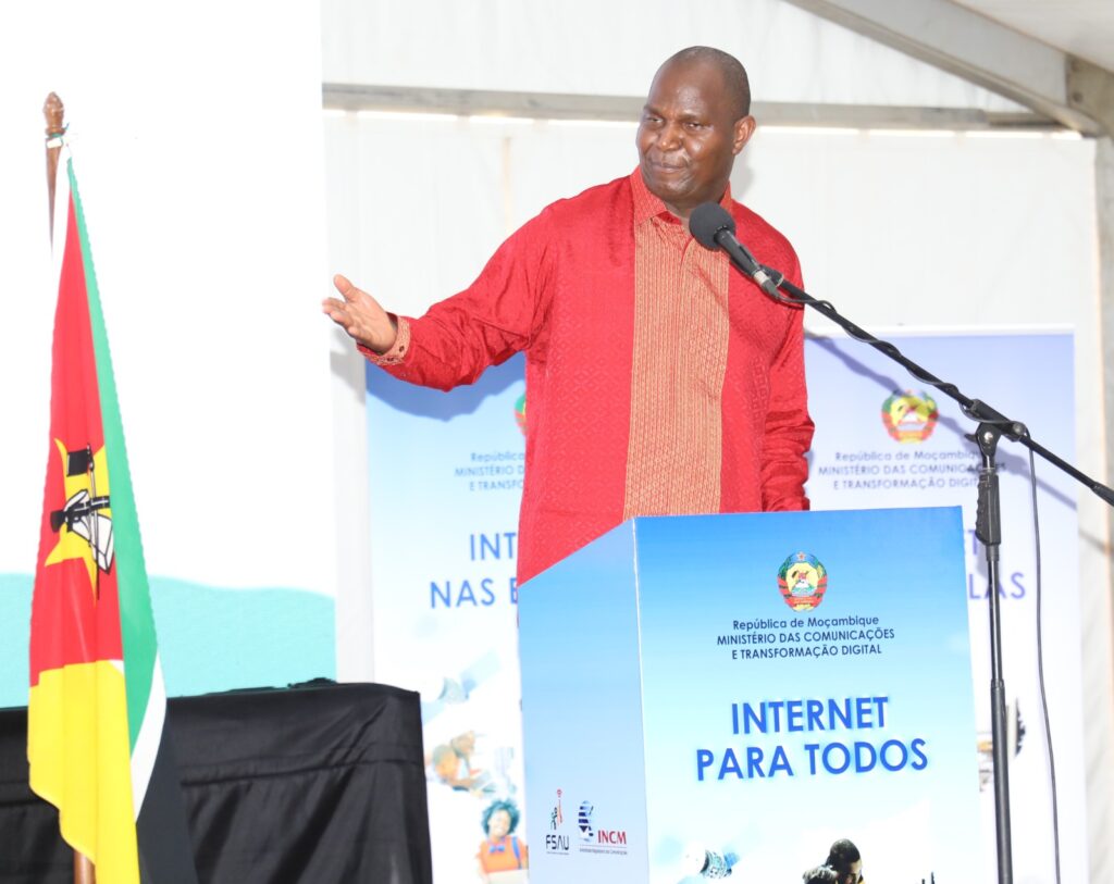PR LANÇA INTERNET PARA TODOS